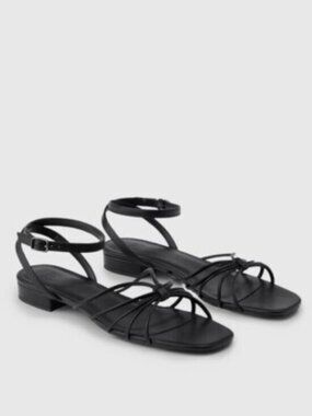 GAP | Black Strappy Ankle Wrap Sandals Size 7